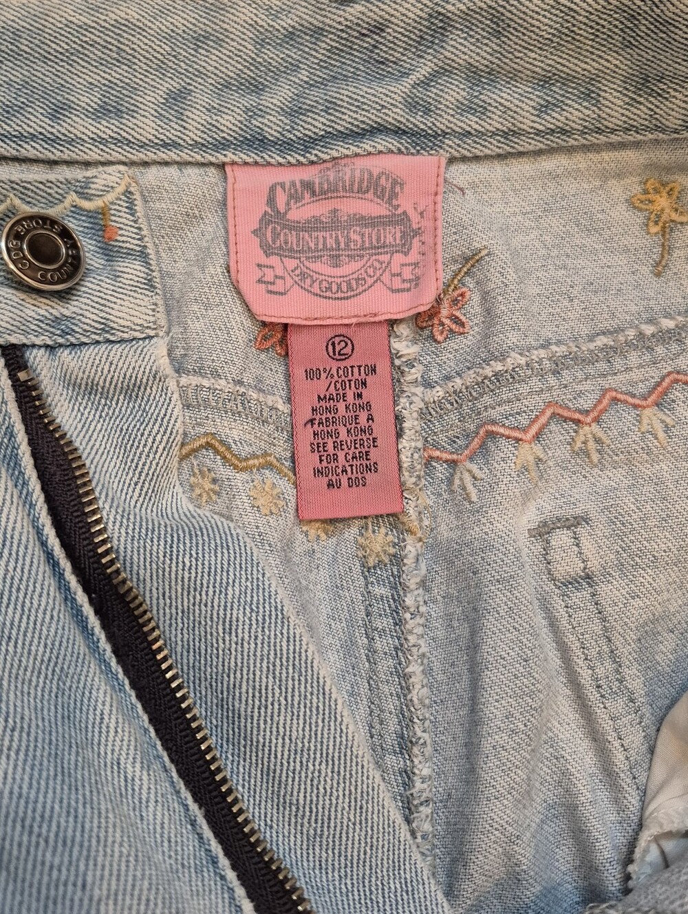 CAMBRIDGE COUNTRY STORE DRY GOODS Embroidered Jeans - Picture 4 of 8